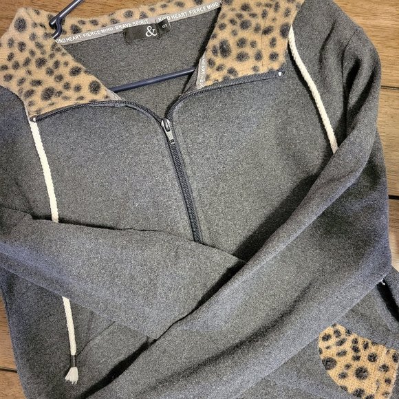 AMPERSAND AVE Tops - Ampersand Avenue HalfZip Hoodie- Wild One Size S